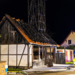 Brand des Gerätehauses der freiwilligen Feuerwehr Dürrehofe; Foto: Blaulichtreport Lausitz