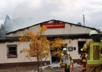 Fitnessstudio in Freienhufen fällt Großbrand zum Opfer