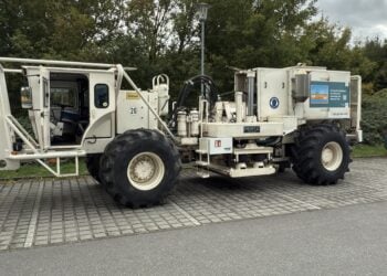 Start in Cottbus: „Vibro-Trucks“ erkunden Untergrund für Erdwärme
