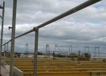 Richtfest bei BERATA-GmbH in Cottbus: Neues Bürohaus wächst