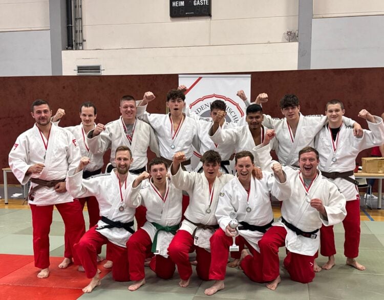 Foto: Team Lausitz wird Vize-Landesmeister und verlegt den Titelgewinn ins nächste Jahr. / Quelle: KSC Asahi Spremberg