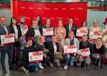 Sparkasse schüttet 16.100 Euro für Vereine aus Forster Region aus