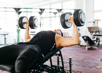 Optimiere Dein Training: Alles, was Du über Hantelbänke wissen musst