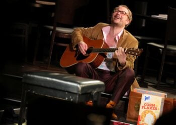 „All das Schöne“ feiert Premiere an der neuen Bühne Senftenberg