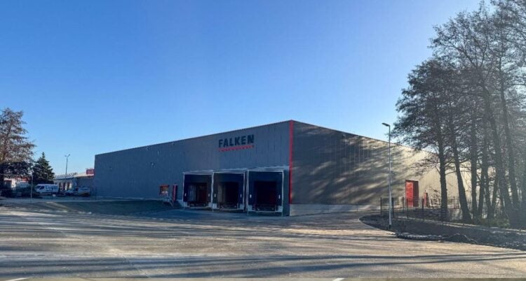 Neues Rohmateriallager der Falken GmbH in Peitz; Foto: Falken GmbH
