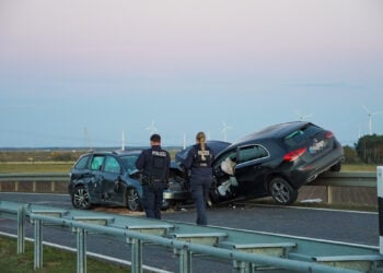 Verkehrsunfall auf der B97 bei Bärenbrück; Foto: Blaulichtreport Lausitz
