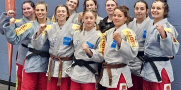 Das erfolgreiche Spremberger Frauenteam zieht sich nach 7 Jahren Bundesliga
zurück und wird künftig in der Landesliga an den Start gehen (Bild: KSC ASAHI)