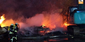 Großbrand in Neuhausen: Vier Gebäude zerstört und stundenlanger Einsatz