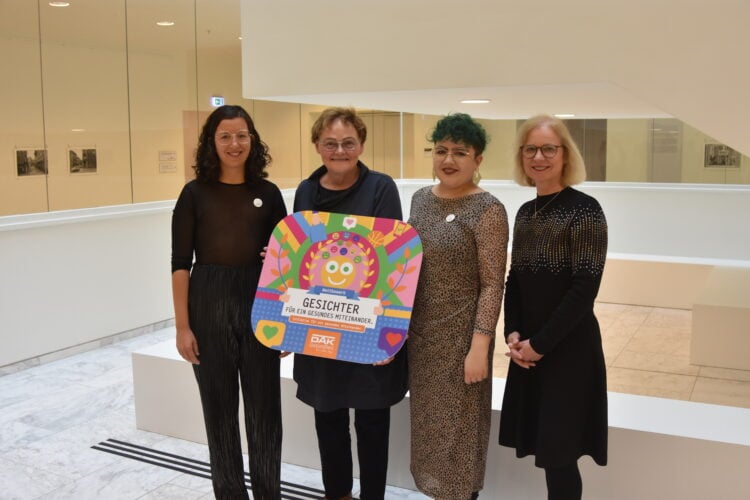 Platz 2, „Wissen schafft Vorsorge - junge Stimmen gegen das Schweigen über Krebs“ aus Cottbus