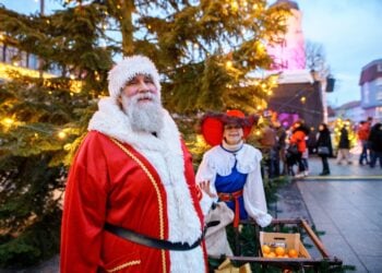 Start am 28. November: Lübben lädt zu Adventsmarkt und Eislaufbahn