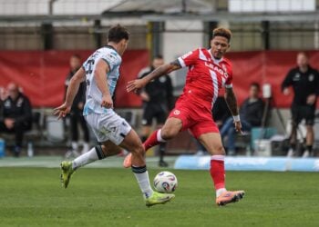 Energie Cottbus unterliegt 1860 mit 0:3. Spiel minutenlang unterbrochen