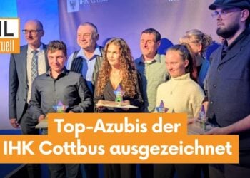 IHK Cottbus ehrte 30 Spitzenabsolventen für herausragende Leistungen