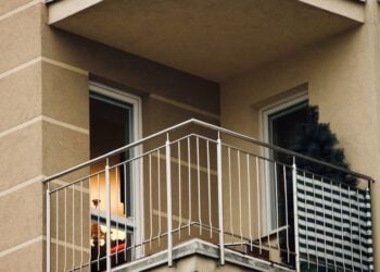 Rechtliche Grundlagen für Balkonkraftwerke in Deutschland