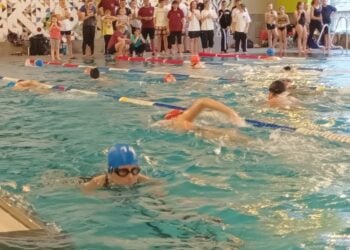 Schwimmhalle Forst lädt im Januar zum 24-Stunden-Schwimmen ein