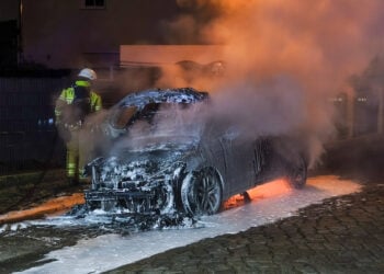 Cottbus: Dritter PKW-Brand in zwei Tagen