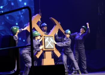 Premiere der "Glück auf! Barbara Show" in Schwarze Pumpe, Foto: Niederlausitz aktuell