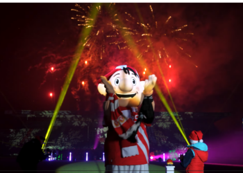 Video: Tausende feierten FCE-Weihnachtssingen & Fußballjahr 2025