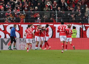 3:2 gegen Duisburg! Energie Cottbus erobert Tabellenführung spektakulär