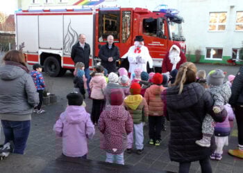 Lauchhammer: Kita-Weihnachtsfahrt sorgt auch im fünften Jahr für Freude