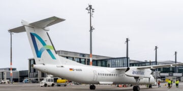 Air Uniqon zwischen Friedrichshafen und BER - mit AvantiAir; Foto: Flughafen BER