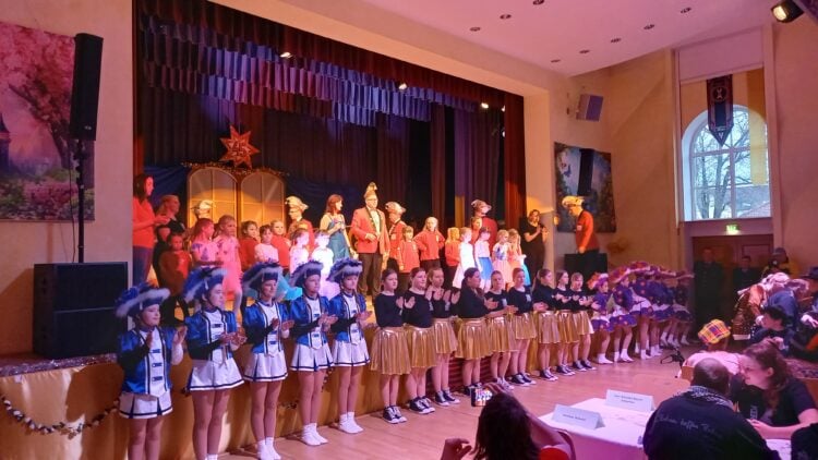 Landkreis OSL lädt zum Karneval für Menschen mit Behinderungen