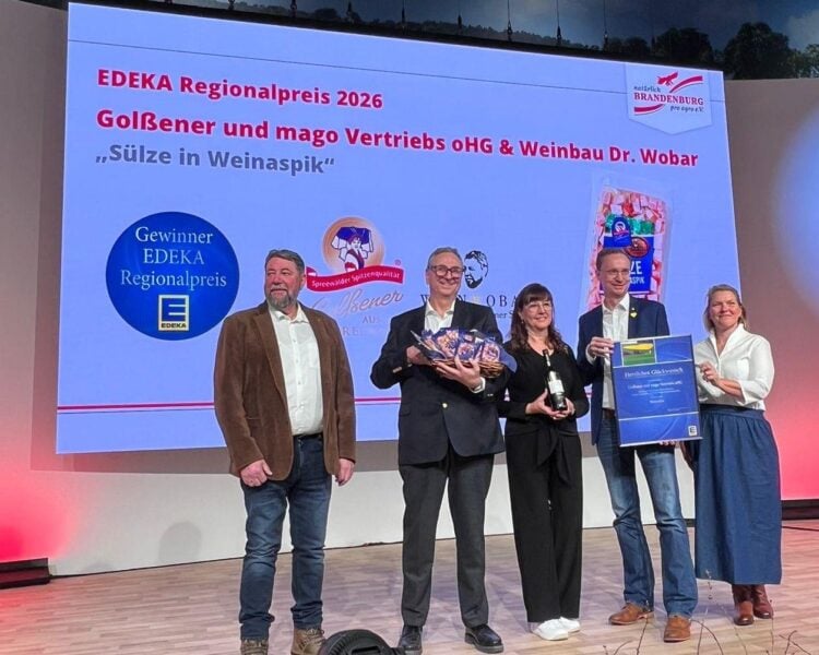 Golßener und Weingut Wobar für Sülze in Weinaspik von EDEKA Minden-Hannover ausgezeichnet; Foto: Golßener