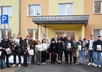 Landkreis Elbe-Elster begrüßt 17 neue Staatsbürger