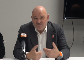 Paukenschlag in Brandenburg: Finanzminister Crumbach verlässt BSW