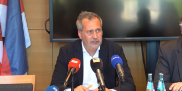 Archivbild Tobias Schick Pressekonferenz 2025