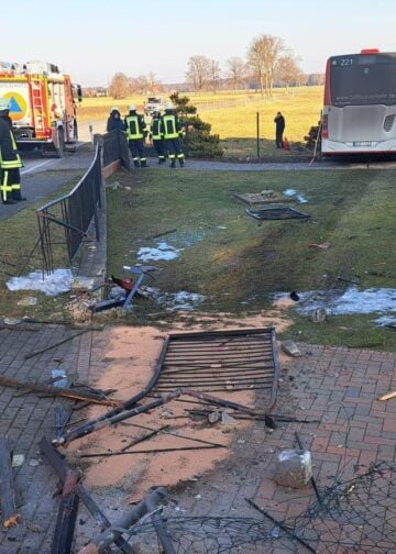 Busunfall in Laubsdorf; Foto: Blaulichtreport Lausitz