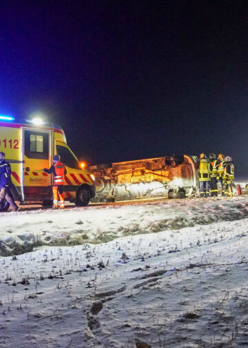 Unfall zwischen Elstra und Rehnsdorf; Foto: Blaulichtreport Lausitz