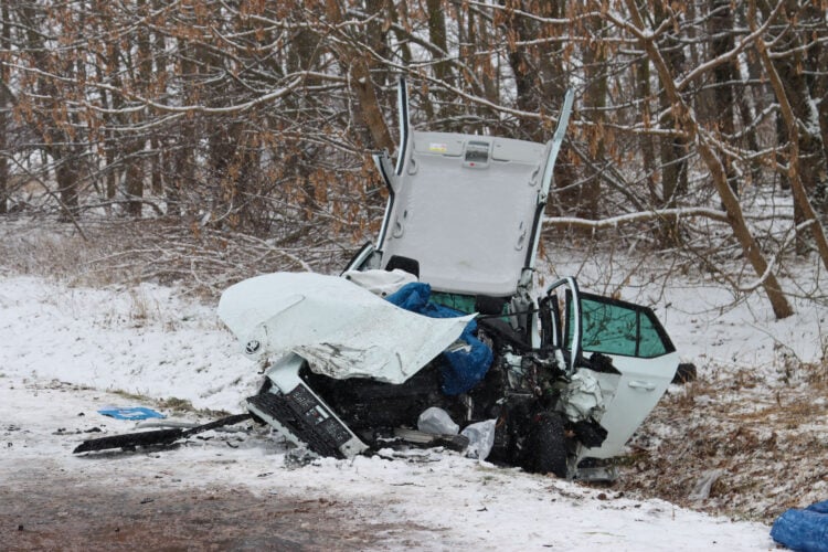 Verkehrsunfall auf der L48 zwischen Hornow und Wadelsdorf; Foto: Blaulichtreport Lausitz