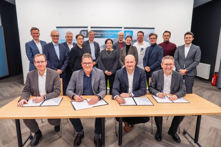 Die beteiligten Partnerinnen und Partner unterzeichneten am Mittwoch an der MUL – CT eine Absichtserklärung für die Zusammenarbeit der nächsten Monate (Martin Ender / MUL - CT)