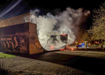Brand der Halfpipe in Cottbus im April 2025; Foto: Blaulichtreport Lausitz