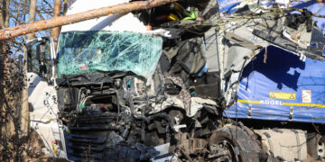 LKW Unfall auf der A13; Foto: Blaulichtreport Lausitz