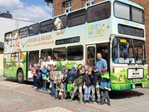 Backbus zu Gast in Cottbus-Dissenchen: Kinder wurden zu Bäckern