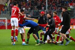 Traum lebt weiterl! Energie Cottbus dreht zum 5:3 Wahnsinn gegen Essen