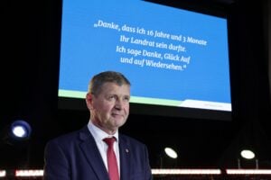 Emotionaler Abschied für OSL-Landrat Siegurd Heinze & Amtsübergabe