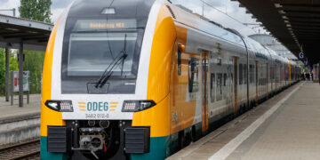 ODEG-Zug vom Typ Desiro HC, 8-Teiler gebaut von SIEMENS (Bild: ODEG)