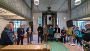 5.000 Euro Sparkassen-Spende für Sanierung der Drewitzer Dorfkirche