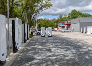 Tesla Supercharger in Cottbus