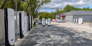 Tesla Supercharger in Cottbus
