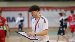 Bennett Speed bleibt Trainer beim LHC Cottbus