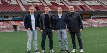 Sebastian Weidhaas, Daniel Ziebig, Sebastian Turowski und Gunnar Winkler (v.l.n.r.) (Bild: FC Energie Cottbus)