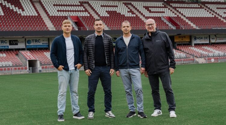 Sebastian Weidhaas, Daniel Ziebig, Sebastian Turowski und Gunnar Winkler (v.l.n.r.) (Bild: FC Energie Cottbus)