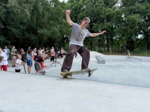 Neue Skateranlage am Wasserturm in Forst offiziell eröffnet