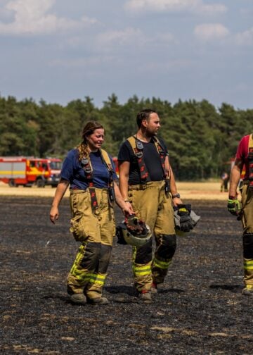 Feuerwehrleute im Einsatz bei Drochow