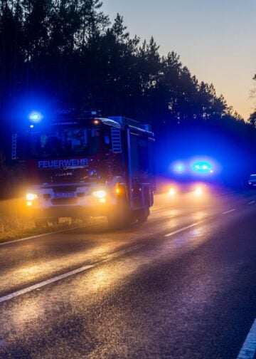 Einsatzkräfte an der B179 bei Märkisch Buchholz
