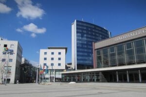 Gesund & sicher im Alter: Aktionstag auf Cottbuser Stadthallenvorplatz