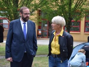 Bildungsminister eröffnet Sommercamp des Handwerks in Cottbus